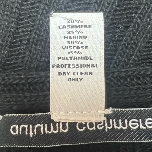 Autumn Cashmere Rib Drape in Ebony Black - Picture 7 of 7